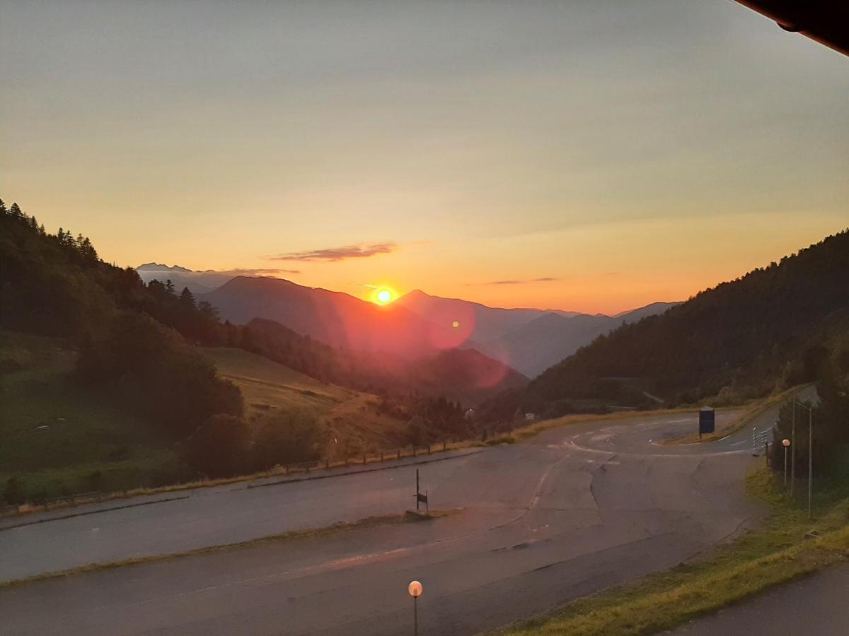 UstouGuzet-Pyrenees-Pied Des Pistesアパートメント エクステリア 写真